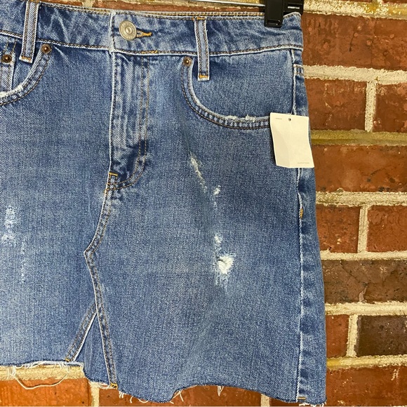 BDG Urban Outfitters High Waisted Raw Hem Denim Skirt Size S - Picture 4 of 9